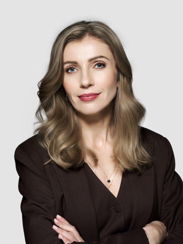 Lena_Stryjewsk_Effie